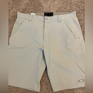 Oakley men’s golf shorts